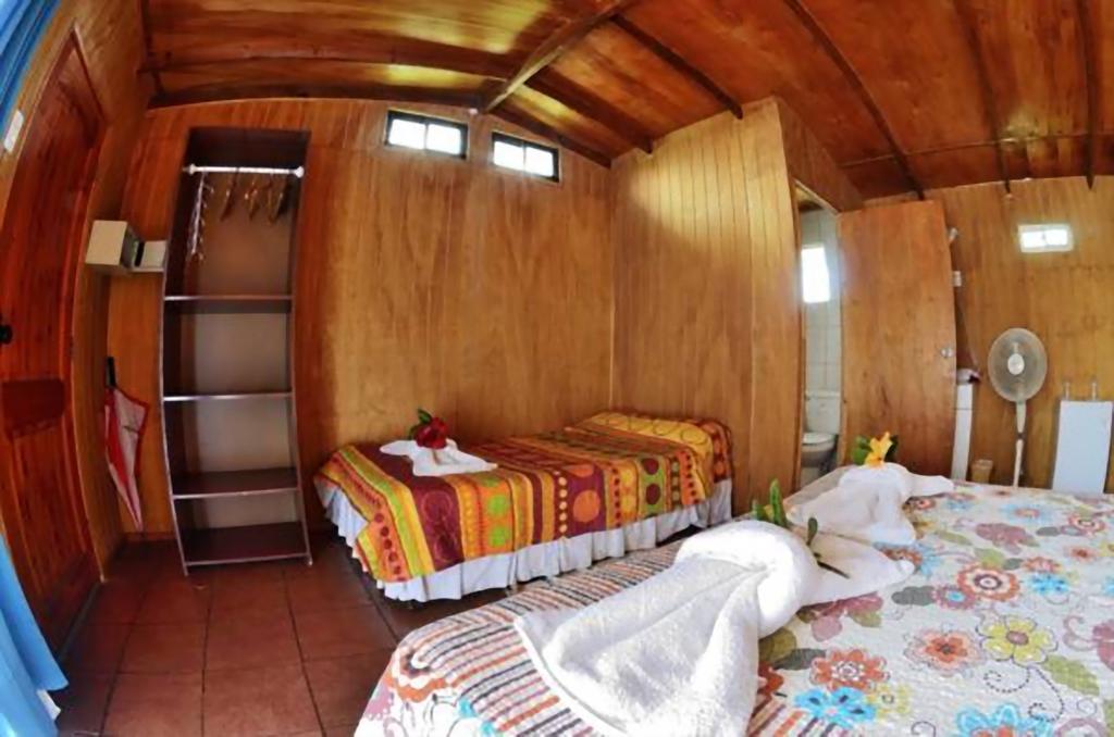 Kaimana Inn Rapa Nui Hanga Roa Room photo