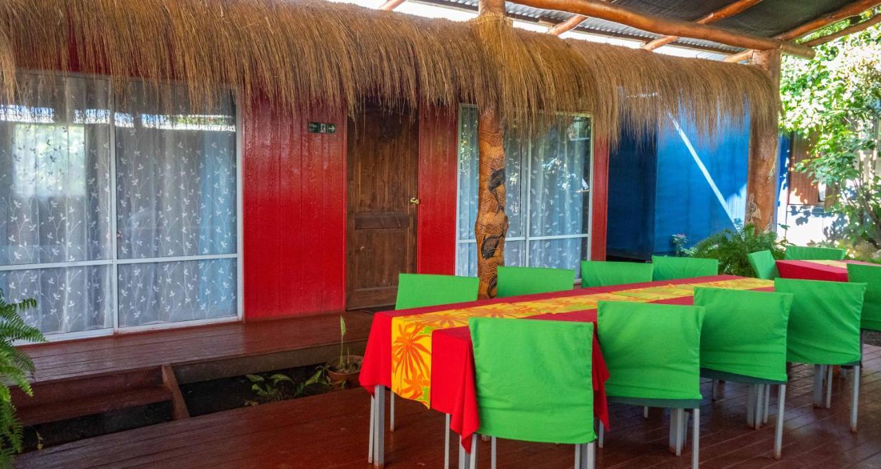 Kaimana Inn Rapa Nui Hanga Roa Exterior photo